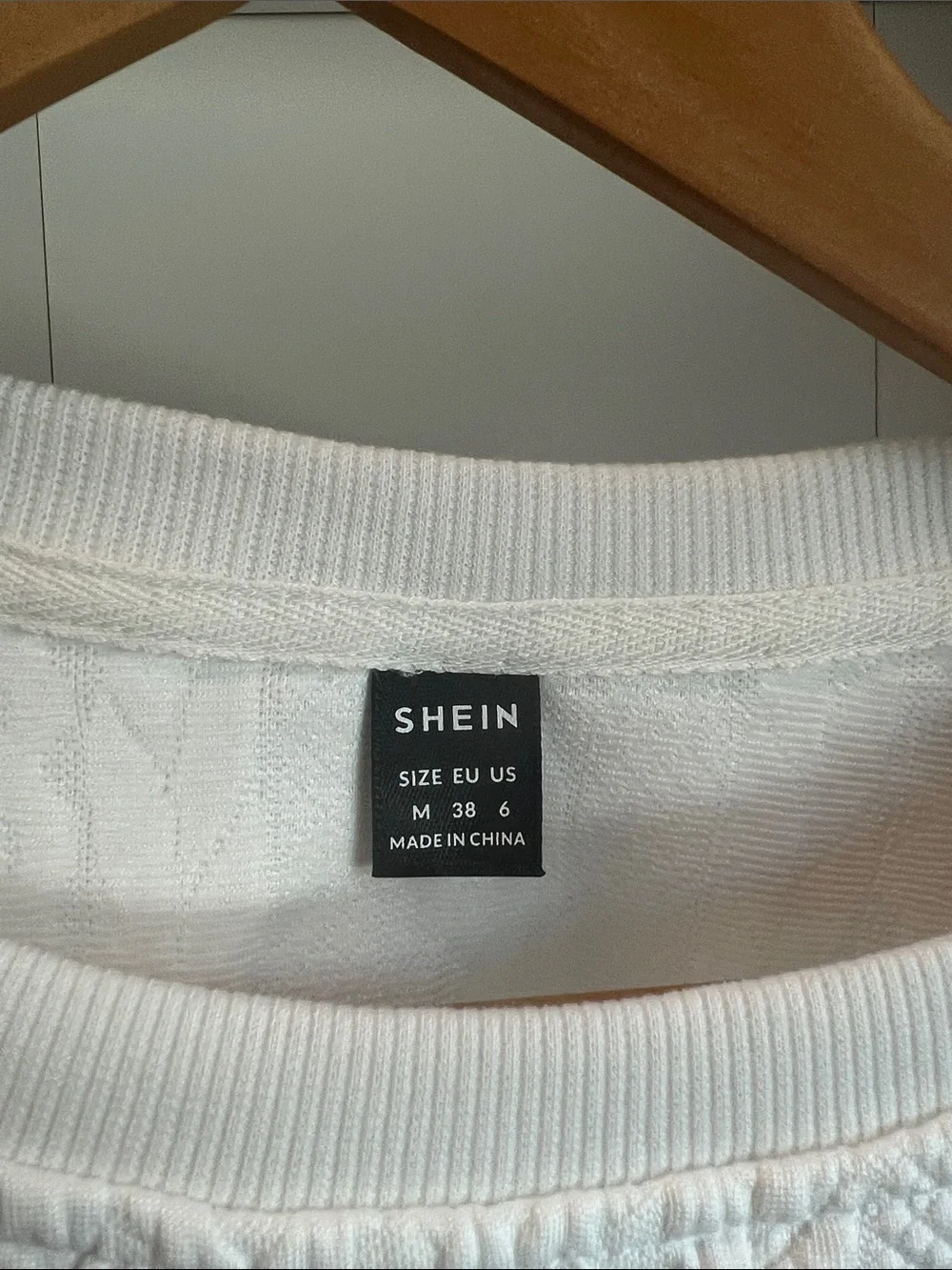 SHEIN White Cropped Cable Knit Crewneck Sweatshirt